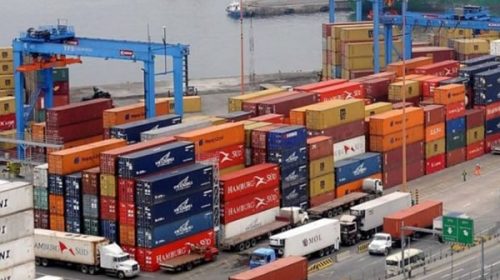 Marcha atrás: el Gobierno empezó a poner freno a las importaciones