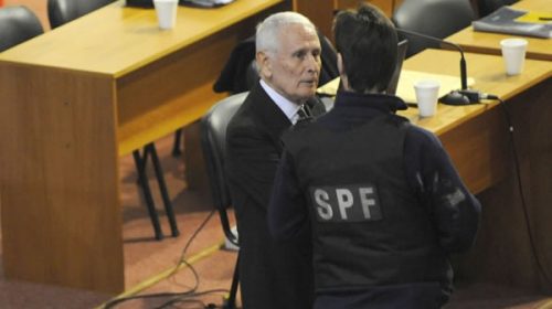 Lesa humanidad: hay menos detenidos y aumentan las prisiones domiciliarias