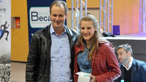 La provincia acompaña con becas a más de 55.000 estudiantes entrerrianos La provincia acompaña con becas a más de 55.000 estudiantes entrerrianos