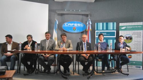El gobierno entregó más de 2,5 millones de pesos a citricultores entrerrianos