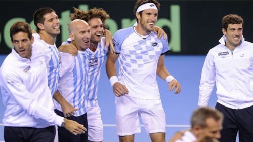 Mayer venció a Evans y metió a Argentina en una nueva final