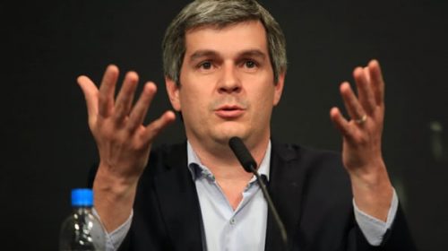 El Gobierno confirma que no se hablará del bono a estatales en la mesa de diálogo El Gobierno confirma que no se hablará del bono a estatales en la mesa de diálogo