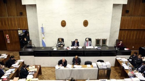 Abogados de acusados de delitos de lesa humanidad lograron suspender un juicio
