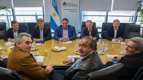 El Gobierno planea un tope en Ganancias para el aguinaldo