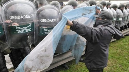Denuncian que el gobierno usa a Gendarmería para espiar organizaciones sociales Denuncian que el gobierno usa a Gendarmería para espiar organizaciones sociales