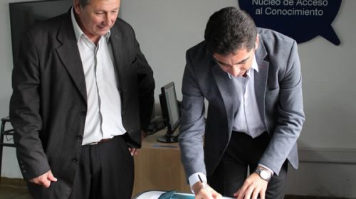 Dan continuidad a proyectos de fortalecimiento escolar con uso de TIC Dan continuidad a proyectos de fortalecimiento escolar con uso de TIC