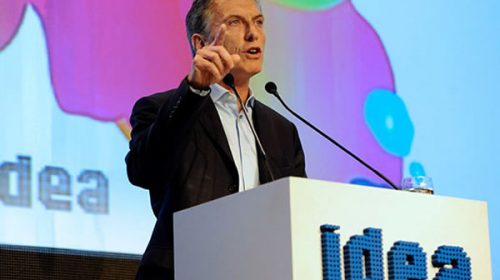 En el Coloquio de IDEA, Macri instó a los empresarios a ”reducir los costos” En el Coloquio de IDEA, Macri instó a los empresarios a ”reducir los costos”