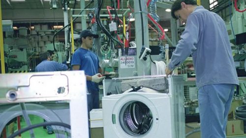 Drean suspende a 1.500 empleados Drean suspende a 1.500 empleados