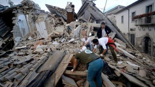 Dos fuertes sismos volvieron a sacudir a Italia: dos heridos y varios derrumbes
