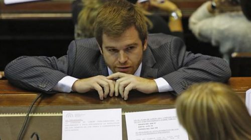 El oficialismo dice que el Gobierno eliminará el impuesto a las Ganancias de manera progresiva El oficialismo dice que el Gobierno eliminará el impuesto a las Ganancias de manera progresiva