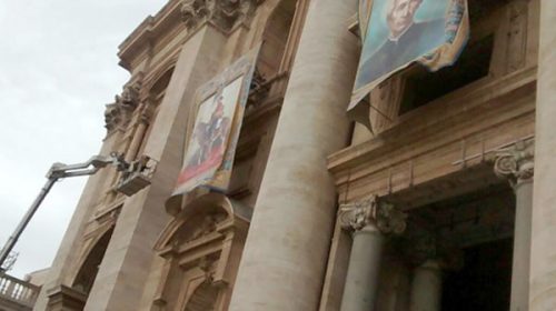 La imagen de Cura Brochero ya se muestra en la Basílica de San Pedro