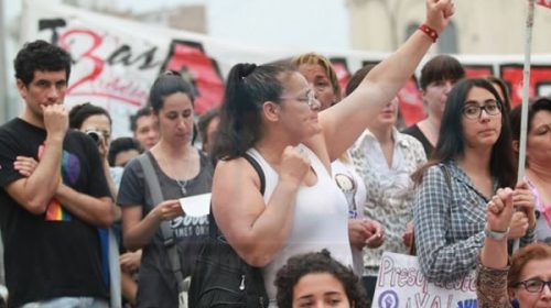 Paraná y Concepción del Uruguay se movilizaron exigiendo “Basta de femicidios”