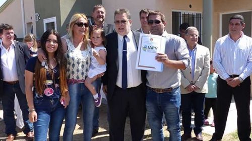 Más familias de Concordia acceden a la casa propia Más familias de Concordia acceden a la casa propia