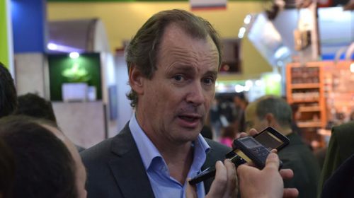 “Vamos a esperar para tomar endeudamiento”, dijo Bordet