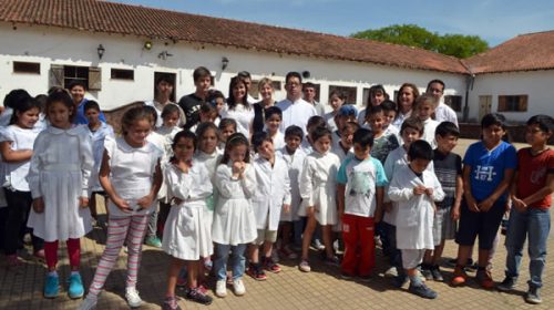 La sobrina nieta de Evita recorrió la Escuela Hogar en Paraná