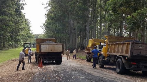 Trabajan en la mejora de la red vial en la zona de perilago de Concordia