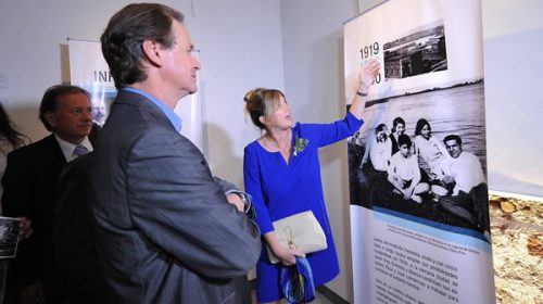 Bordet inauguró la muestra itinerante Evita Marcha en el Museo de Casa de Gobierno