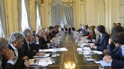 Macri citó a los gobernadores del PJ para asegurar que se sancione el voto electrónico
