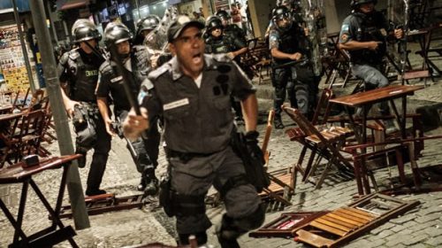 Crece la tensión en Río: ante una posible rebelión policial, Temer envía tropas federales