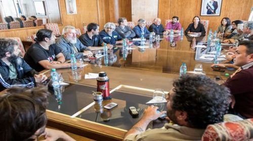 El Gobierno ofreció un bono de $ 2.000 a organizaciones sociales
