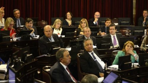Revés para Macri: oposición firmó dictamen contra DNU que habilita blanqueo a familiares