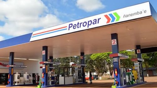 Otorgan aranceles diferenciales en Clorinda y Posadas para cargar nafta