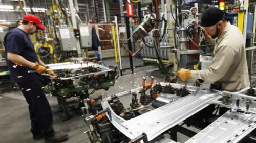 Según FIEL, la industria cayó 3,1% en noviembre y acumula en 2016 una contracción del 5%