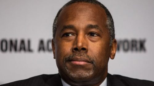 Trump suma al neurocirujano Ben Carson a su gabinete
