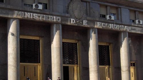Por decreto, el Gobierno modifica el Presupuesto y aumenta el gasto en más de $ 130.000 millones
