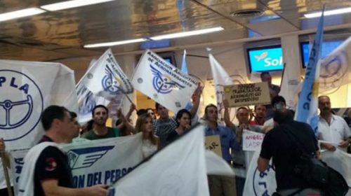 Discuten en audiencia pública el otorgamiento de rutas aéreas a compañías privadas