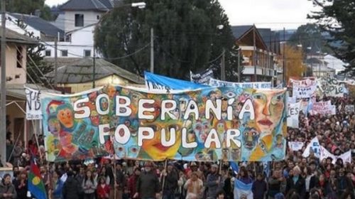 Continúan las movilizaciones en El Bolsón para evitar la entrega de tierras
