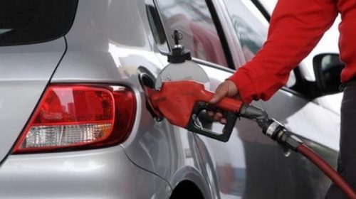 Tarifazo sin fin: vuelve a aumentar la nafta y llenar el tanque costará mil pesos