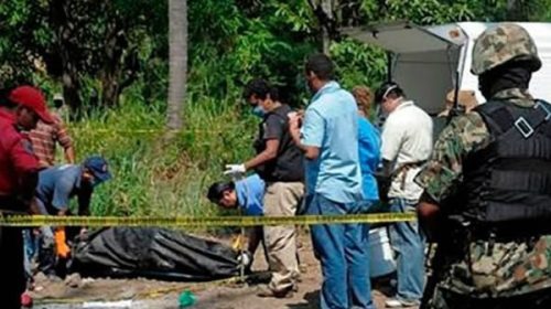 Hallados 56 cadáveres en una fosa al norte de México
