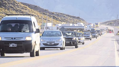 No sólo de compras: el éxodo a Chile sigue ahora por vacaciones