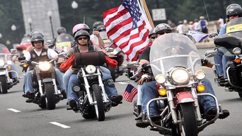 Motoclicistas en Harley, la curiosa “seguridad privada” de Trump para su asunción