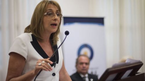Divide a Cambiemos el método para lograr que Gils Carbó deje su cargo