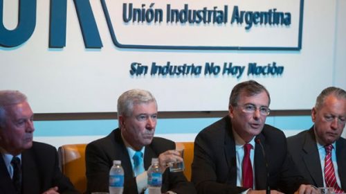 La UIA advirtió que continúa la tendencia negativa en la industria