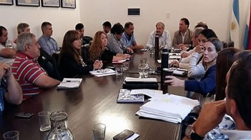La Provincia analiza una “propuesta integral” para presentar a gremios estatales