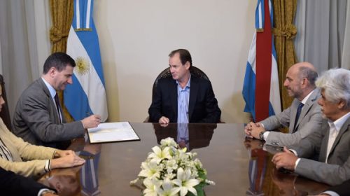La provincia y el PAMI renovaron acuerdo