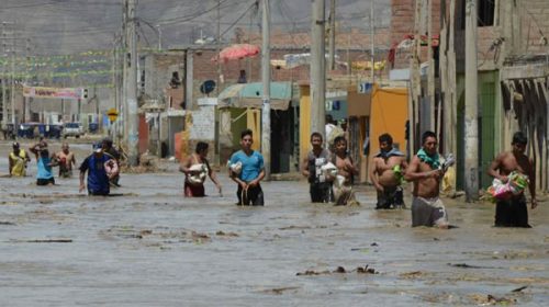 Perú espera la llegada de más lluvias y riadas