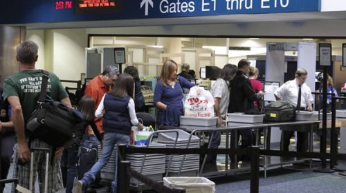 Estados Unidos prohíbe llevar ordenadores y tabletas en cabina en vuelos desde una decena de países