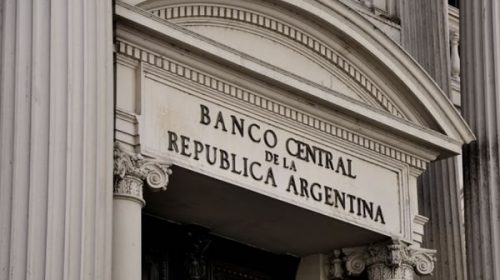 Tarjetas: el BCRA pone tope a tasa que los bancos cobran a comercios