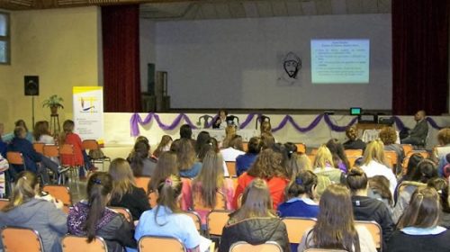 Ofrecen formación para docentes de Institutos Superiores