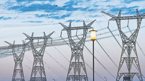 El consumo eléctrico bajó más de 6% en febrero