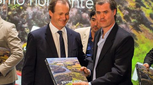Bordet va con su gabinete a Gualeguaychú