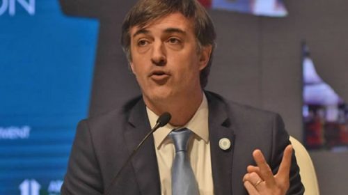Para el ministro de Educación, el ataque a los docentes ”es parte de educar” Para el ministro de Educación, el ataque a los docentes ”es parte de educar”