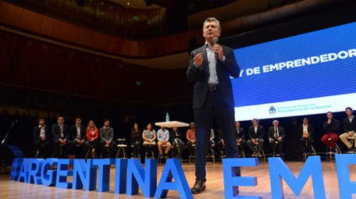 Macri cruzó duro a los gremios docentes: “Violan las normas y encima hacen paro”