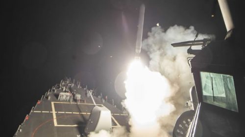 Estados Unidos ataca con misiles al régimen sirio