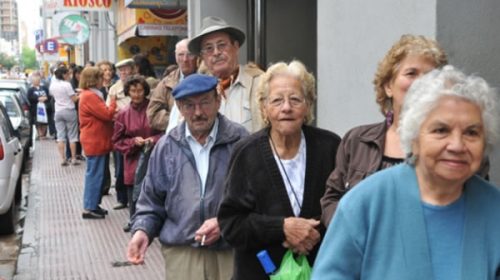 Aumento a jubilados provinciales: qué sectores lo perciben con el cobro de abril