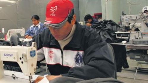 Producción de las pymes industriales cayó 5% en febrero y cumplió 17 meses consecutivos en baja